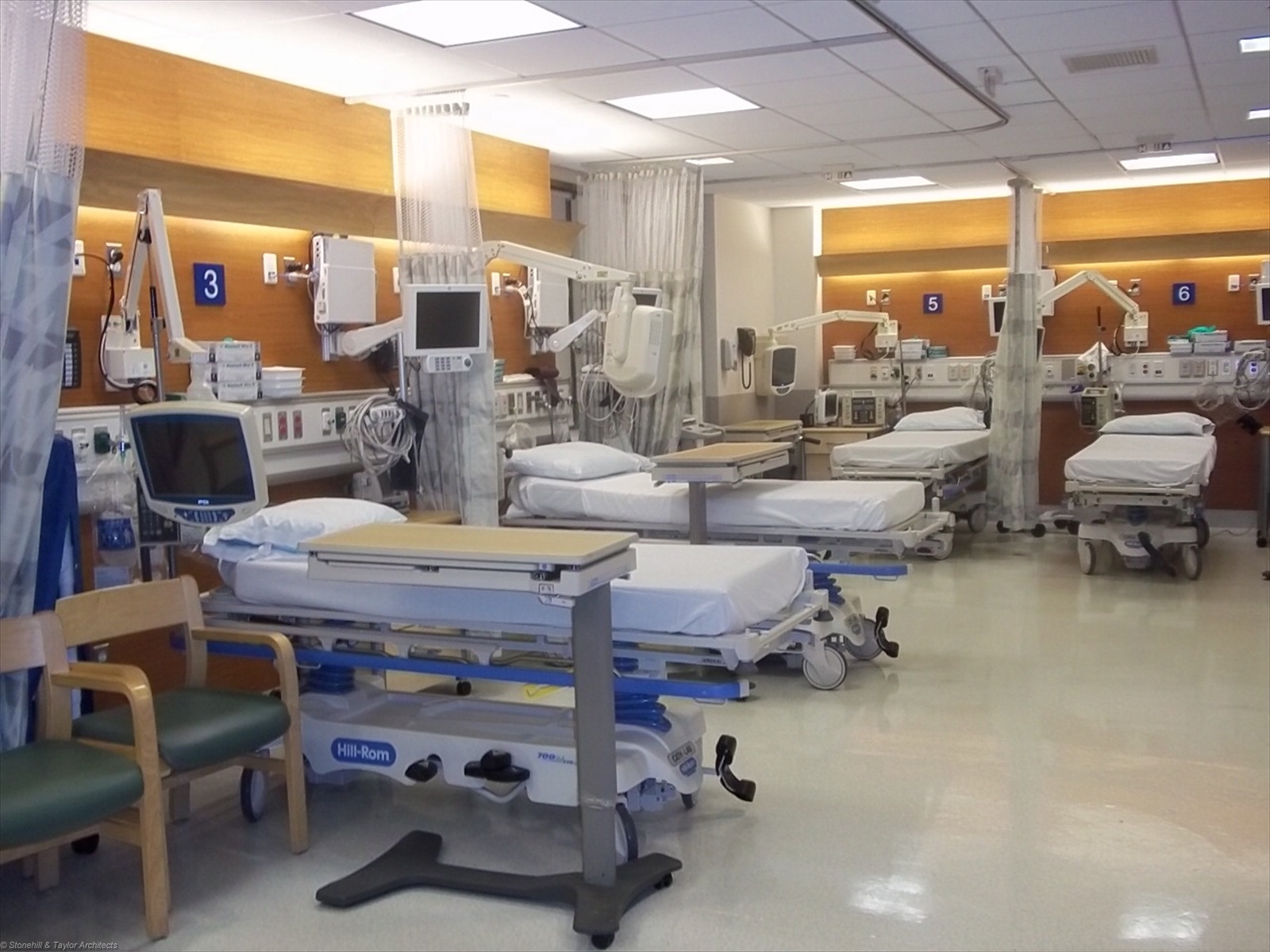 berg-moss-architects-mt-sinai-hospital-cardiac-step-down-unit